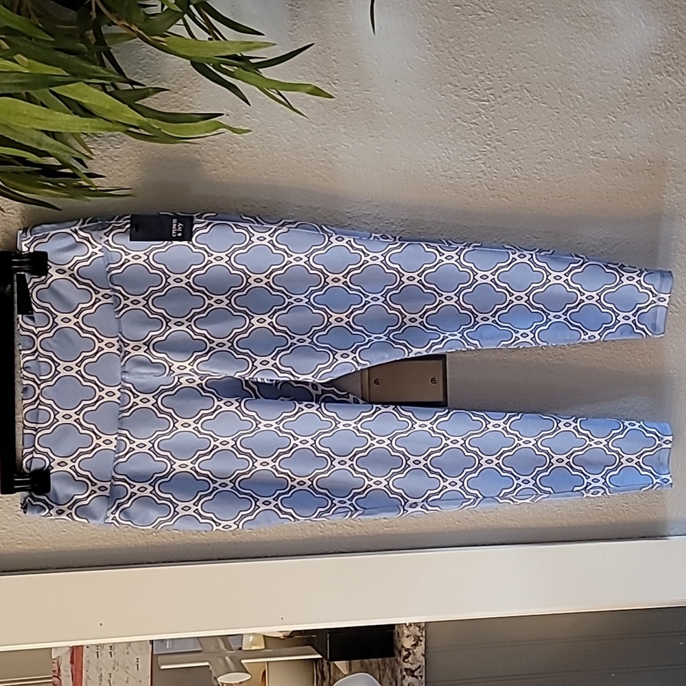 Crown & Ivy sport leggings MED Nwt